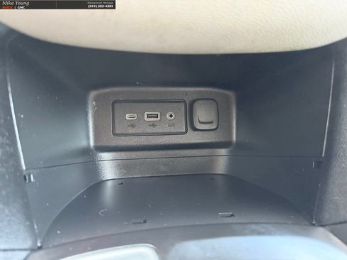 Used 2020 Chevrolet Equinox LT AWD/4WD image 27