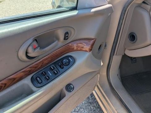 Used 2002 Buick Le Sabre Custom FWD image 6