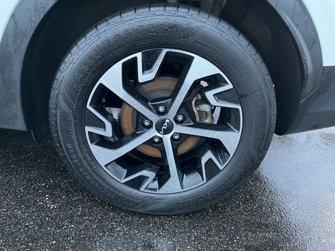 Used 2023 Kia Sportage EX image 10