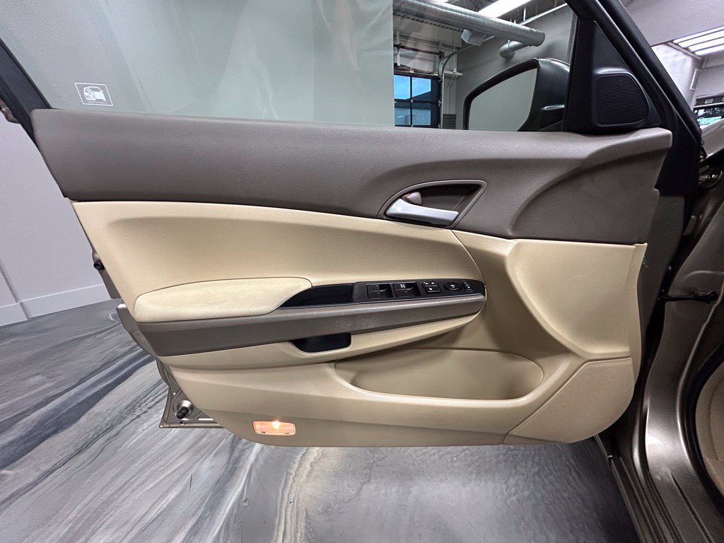 Used 2009 Honda Accord LX image 44