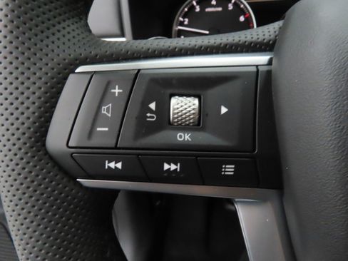 New 2026 Mitsubishi Outlander SE FWD image 11