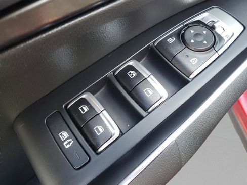 Certified 2023 Kia Sorento LX image 19