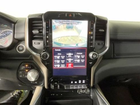 Used 2019 RAM 1500 Laramie AWD/4WD image 32