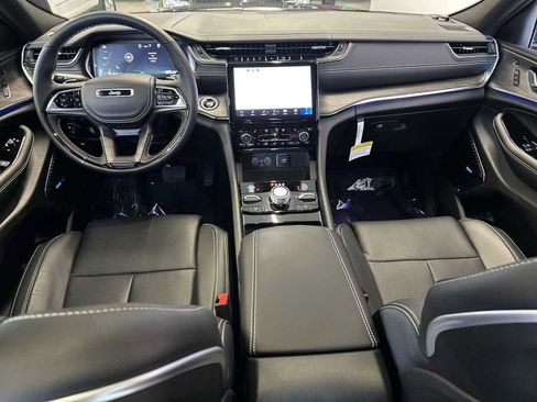 New 2024 Jeep Grand Cherokee Overland w/ Advanced Protech Group III image 19