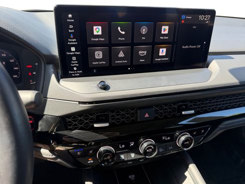Used 2025 Honda Accord Touring image 12