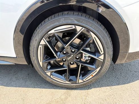 New 2026 Kia K4 GT-Line FWD image 25