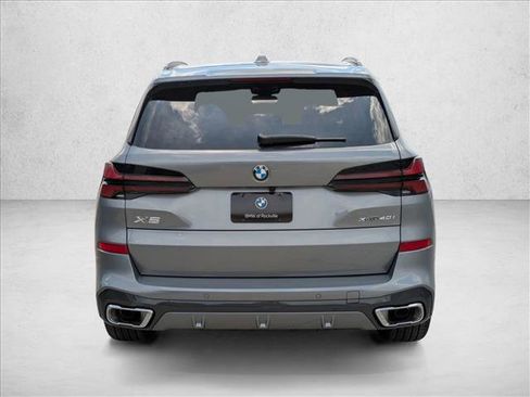 Certified 2026 BMW X5 xDrive40i image 8
