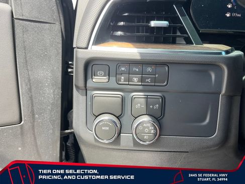 Used 2026 Chevrolet Suburban High Country RWD image 26
