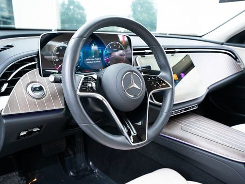 Used 2025 Mercedes-Benz E 350 Sedan w/ Winter Package image 32