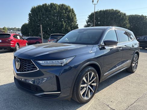 Certified 2025 Acura MDX w/ Technology Package FWD image 4
