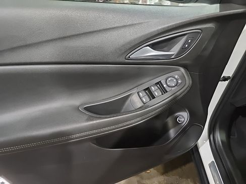 Used 2020 Buick Encore GX Select w/ Experience Buick Package FWD image 18