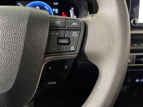 Certified 2025 Toyota Camry LE image 27