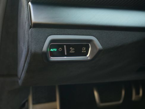 Used 2023 Lamborghini Urus Performante AWD/4WD image 42