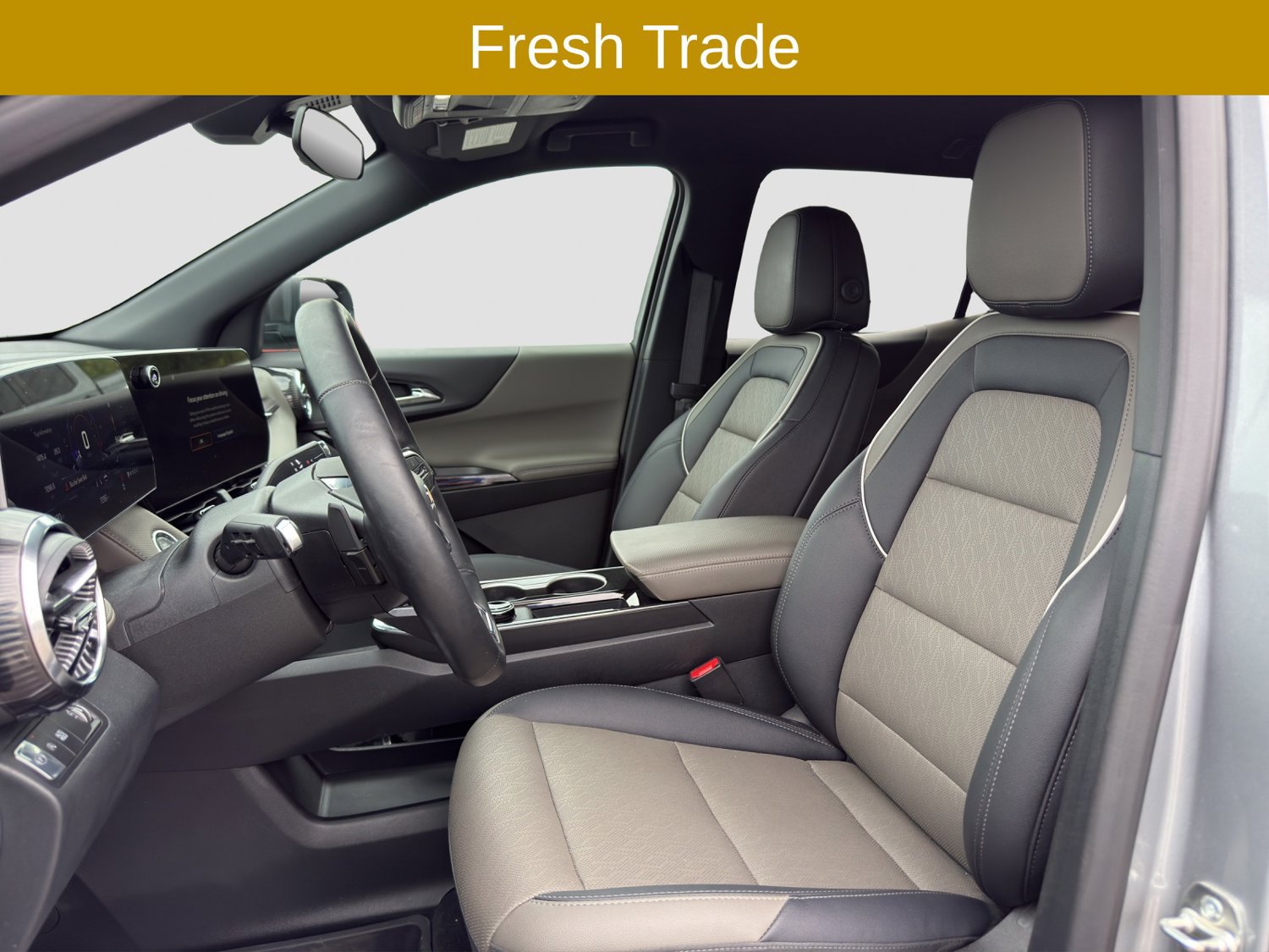 Used 2026 Chevrolet Equinox LT w/ Convenience Package II FWD image 9