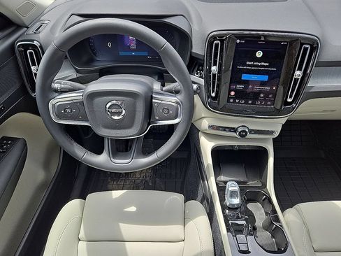 New 2026 Volvo XC40 B5 Plus w/ Protection Package Premier AWD/4WD image 18