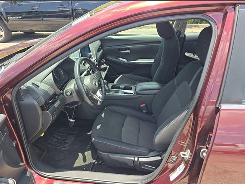 Used 2022 Nissan Sentra SV w/ All-Weather Package FWD image 7