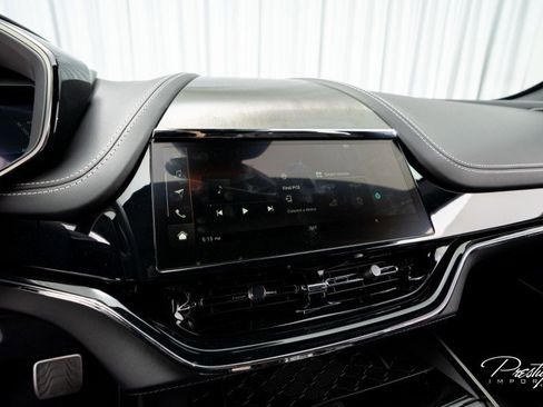 Used 2025 Aston Martin DBX 707 image 30