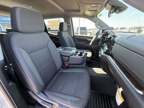 New 2026 GMC Sierra 1500 SLE image 23