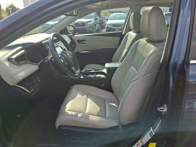 Used 2016 Toyota Avalon Limited w/ Toyota Safety Sense Package FWD image 14