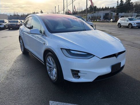 Used 2016 Tesla Model X 75D image 14