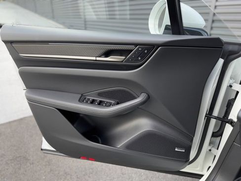 New 2025 Porsche Macan Turbo Electric image 13