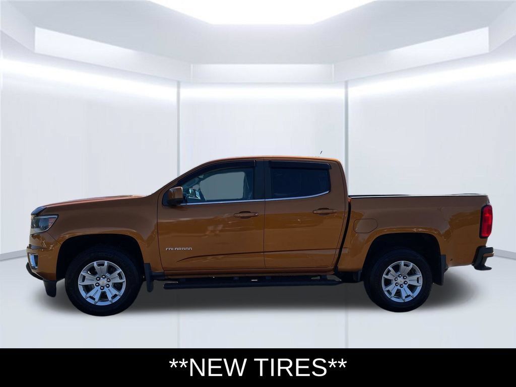 Used 2017 Chevrolet Colorado LT w/ LT Convenience Package RWD image 3