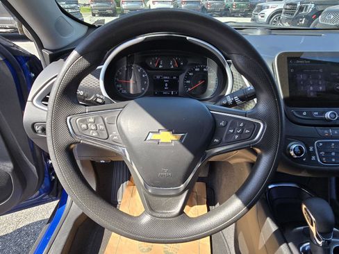 Used 2023 Chevrolet Malibu LT image 20