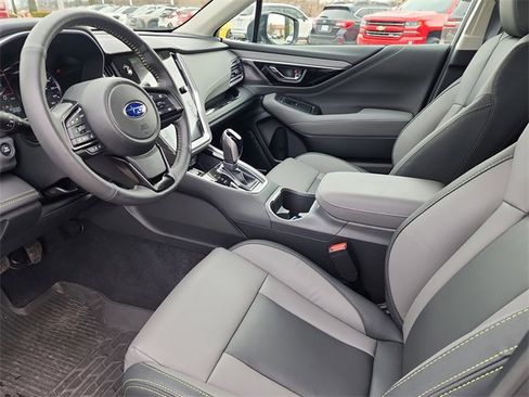 Used 2025 Subaru Outback Onyx Edition image 13