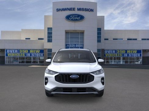 New 2026 Ford Escape SE w/ Class II Trailer Tow Package FWD image 6
