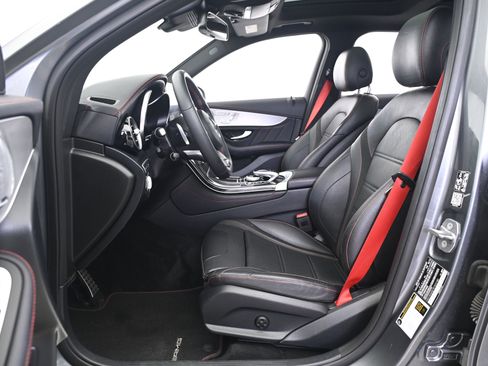 Used 2019 Mercedes-Benz GLC 43 AMG 4MATIC image 29