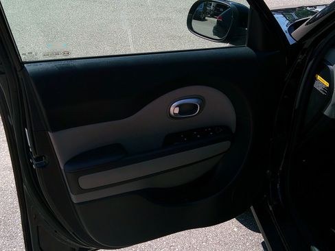 Used 2014 Kia Soul image 14