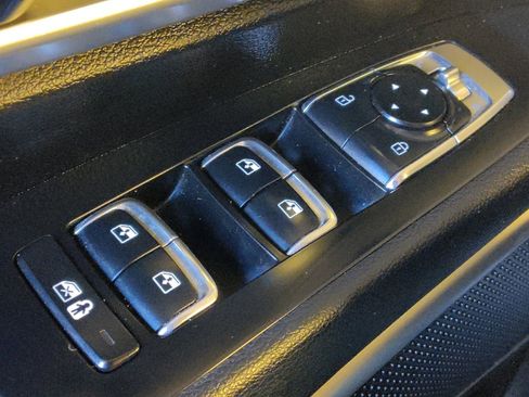 Used 2022 Kia Telluride S AWD/4WD image 27
