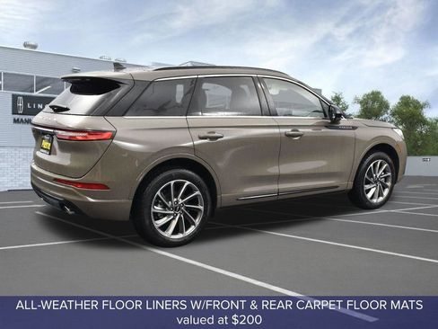 New 2026 Lincoln Corsair Grand Touring image 4
