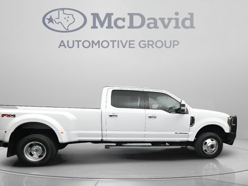 Used 2019 Ford F350 XLT w/ XLT Premium Package AWD/4WD image 9