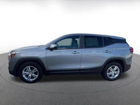 Used 2024 GMC Terrain SLE FWD image 8