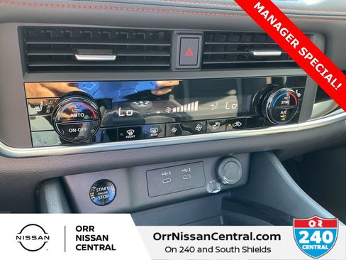 Certified 2025 Nissan Rogue SV image 25