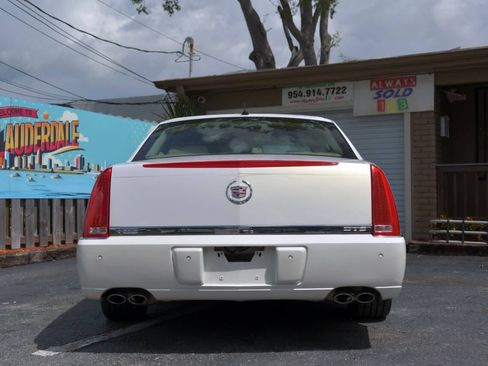 Used 2006 Cadillac DTS Performance FWD image 22