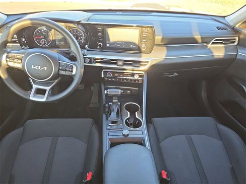Used 2023 Kia K5 LXS image 9