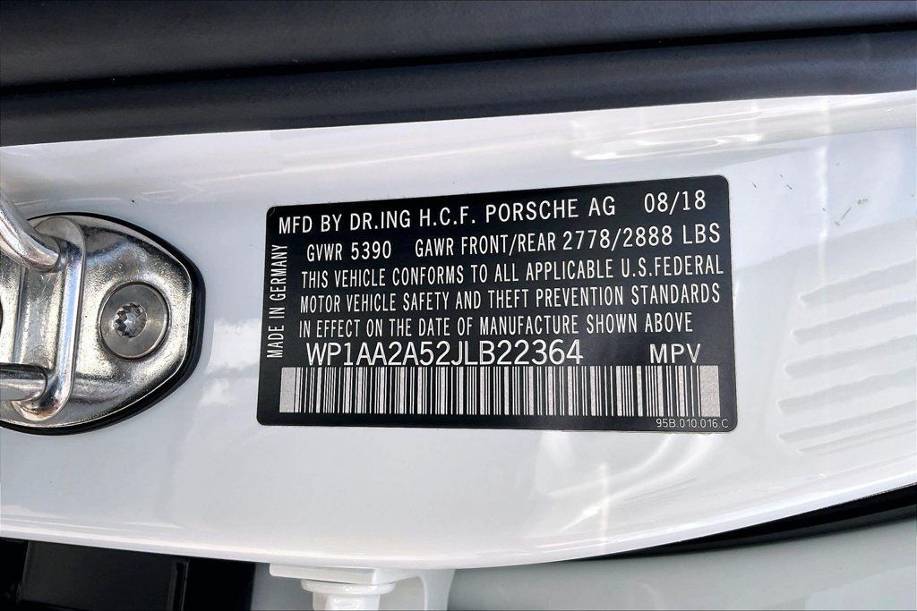 Used 2018 Porsche Macan AWD/4WD image 19