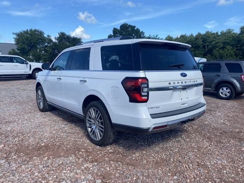 Used 2022 Ford Expedition Limited AWD/4WD image 5