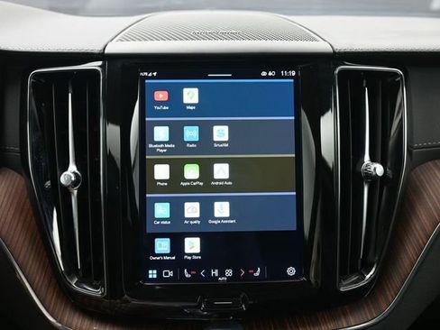 Used 2023 Volvo XC60 B5 Ultimate w/ Protection Package Premier image 20