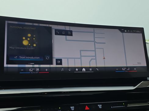 Used 2025 BMW 530i w/ Premium Package image 34