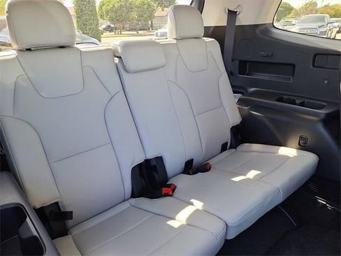 New 2025 Kia Telluride EX w/ EX Captain's Chair Package image 19