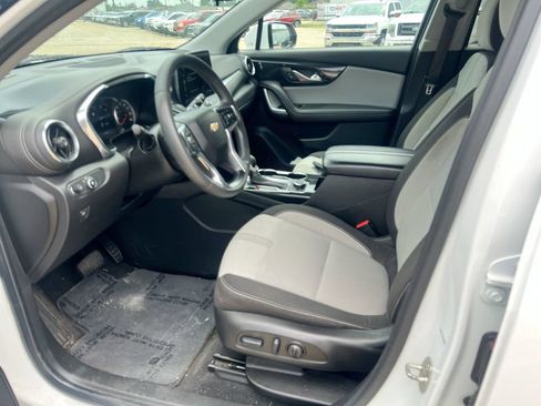 Used 2023 Chevrolet Blazer LT w/ Driver Confidence Package FWD image 12