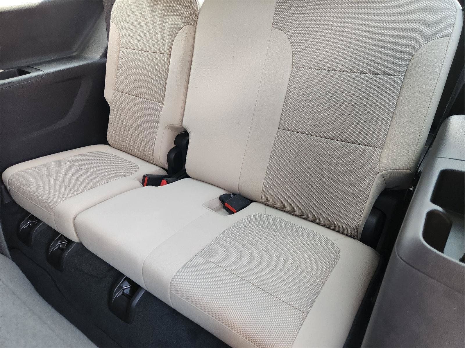 Used 2023 Chevrolet Traverse LS w/ Safety Package FWD image 31