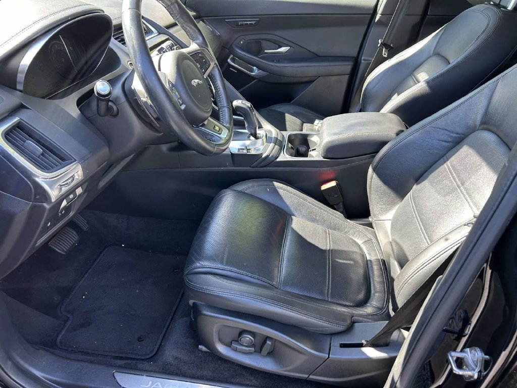 Used 2020 Jaguar E-PACE SE AWD/4WD image 13