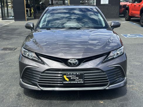 Used 2023 Toyota Camry LE FWD image 5