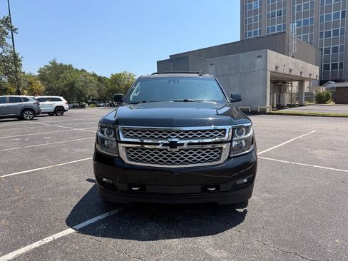 Used 2017 Chevrolet Tahoe LT w/ LT Signature Package AWD/4WD image 2