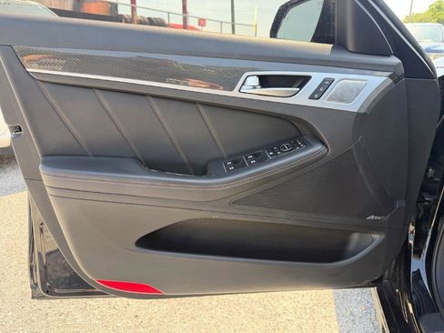 Used 2018 Genesis G80 3.3T Sport RWD image 11