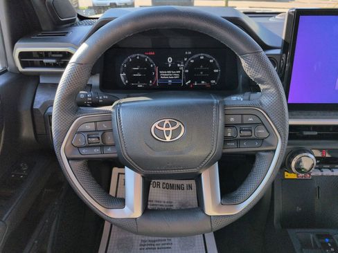 Used 2024 Toyota Tacoma Limited AWD/4WD image 14
